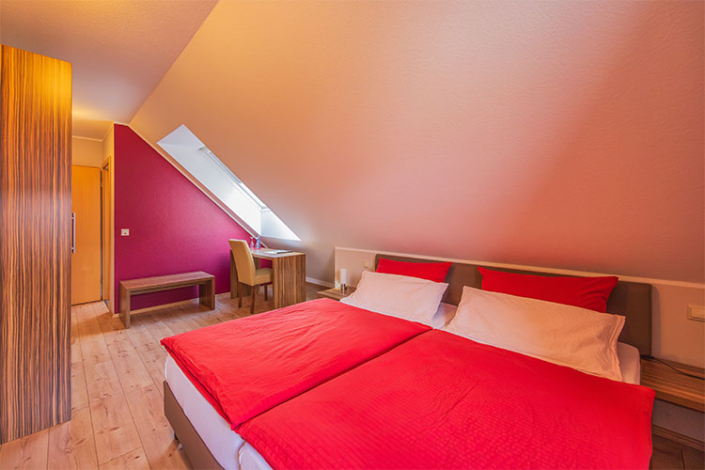 zimmer_rot_750_500_1